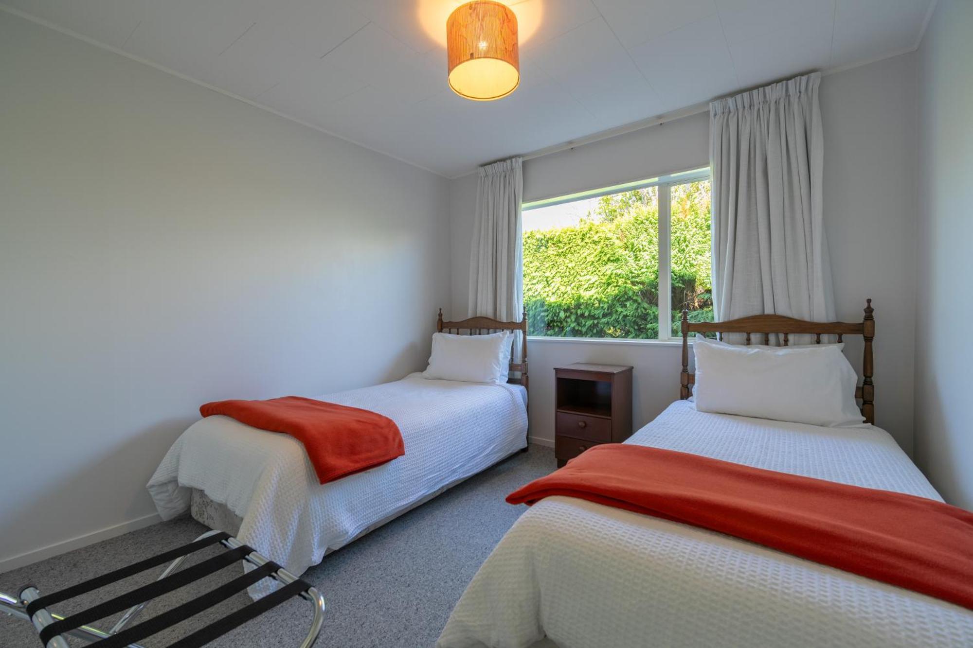 Kepler Retreat - Te Anau Holiday Home Екстериор снимка