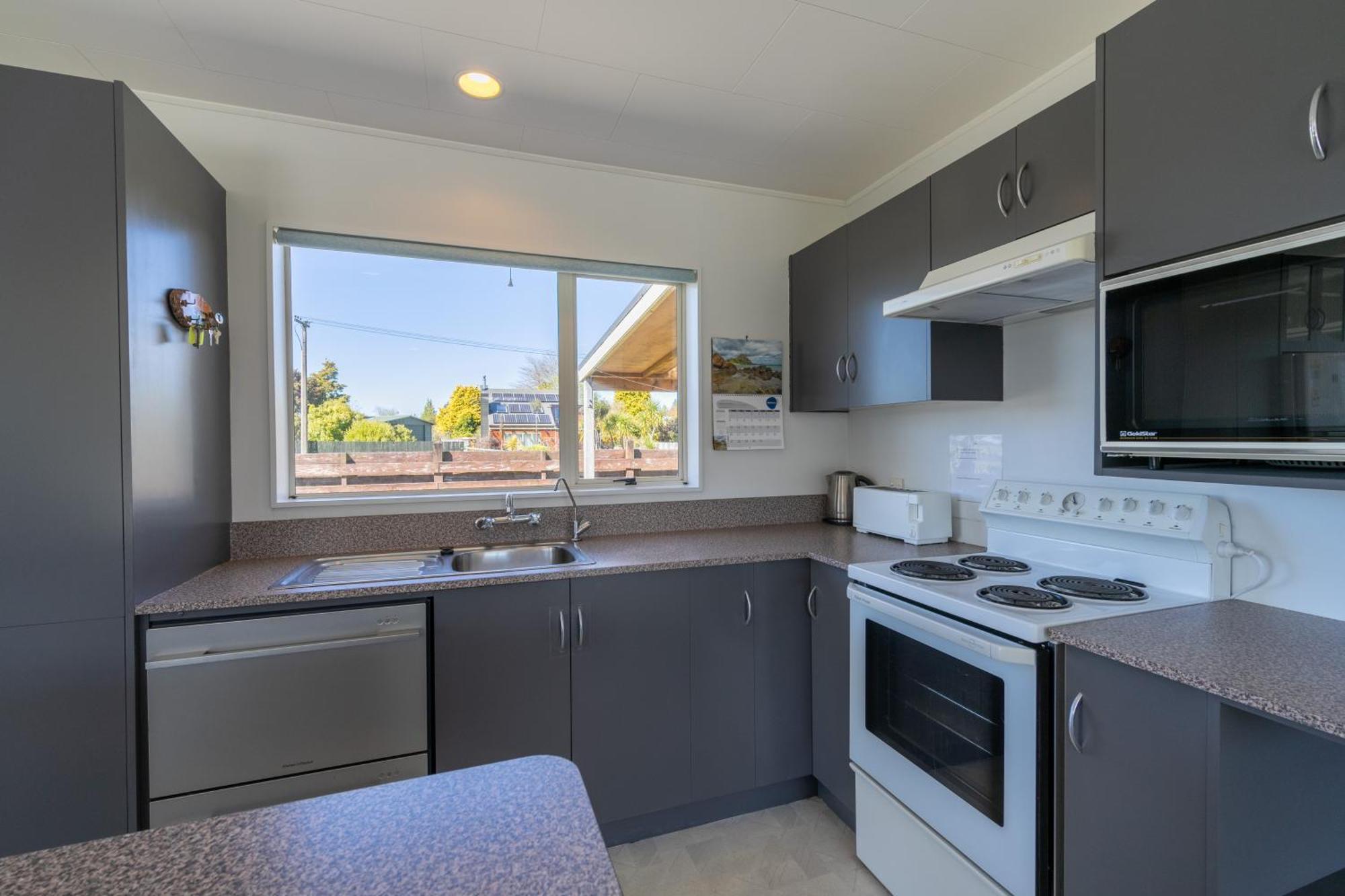 Kepler Retreat - Te Anau Holiday Home Екстериор снимка