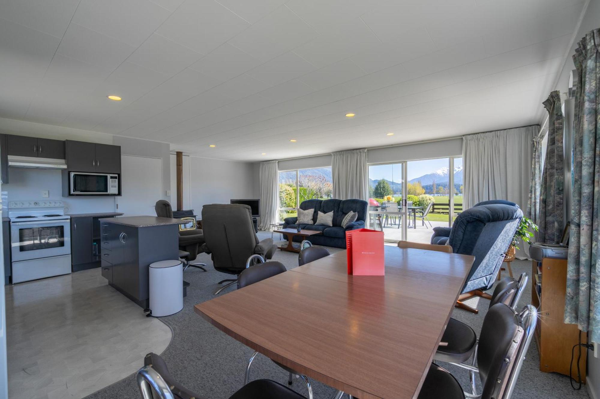 Kepler Retreat - Te Anau Holiday Home Екстериор снимка